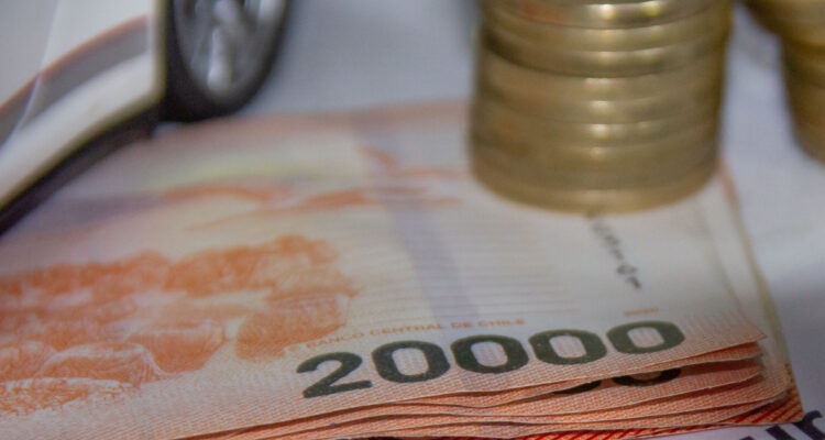 Revisa a cuánto subirá la UF luego del dato del IPC de mayo