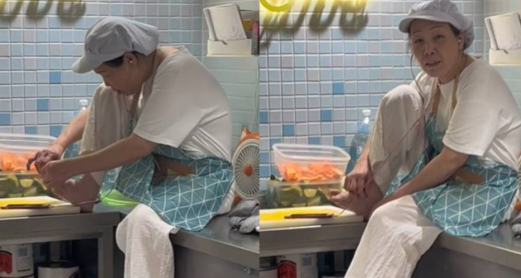 Chef corta sus uñas en cocina