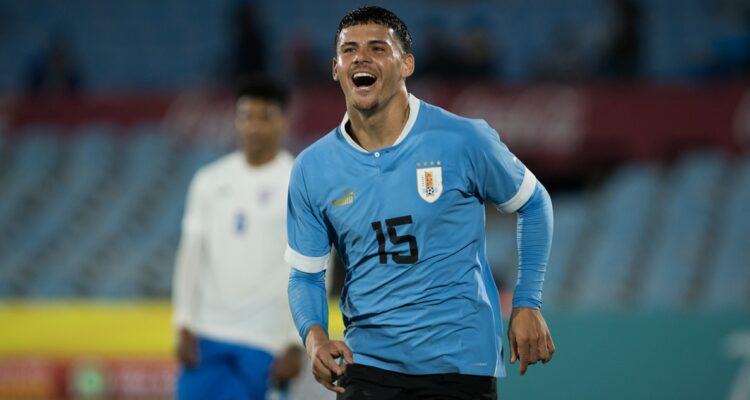 Uruguay derrotó a Cuba en Montevideo.
