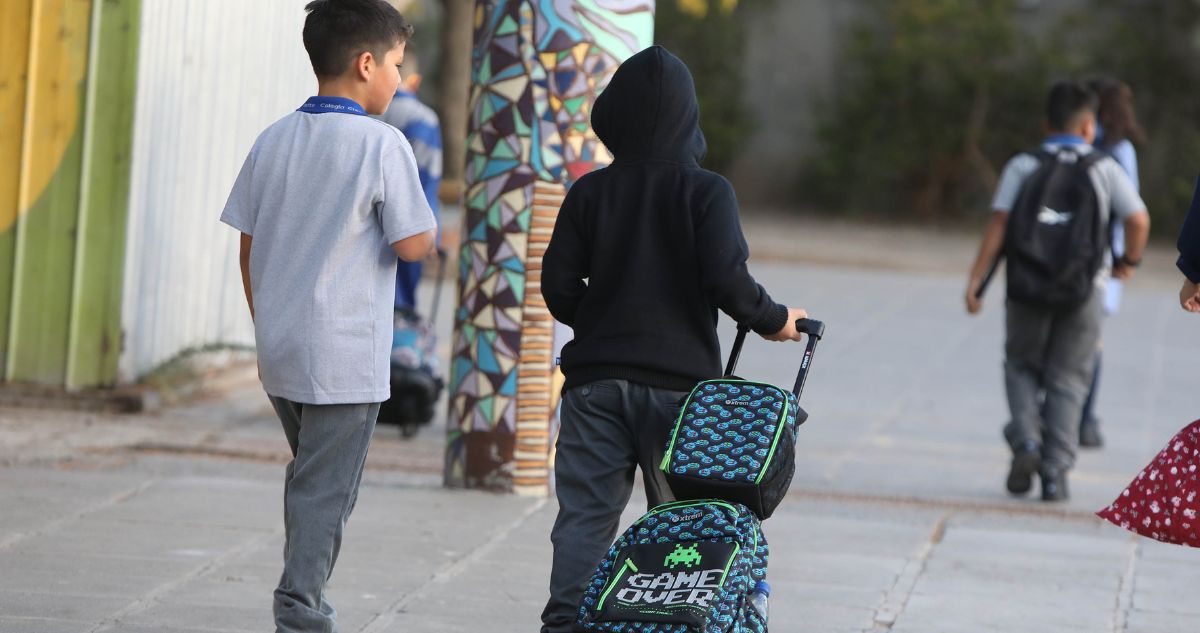 Terminaron las clases del primer semestre en los colegios, pero cuándo empiezan las vacaciones de invierno y hasta cuándo duran según el calendario escolar.