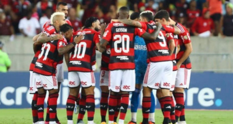 Arturo Vidal pone fin a su estadía en Flamengo y se despide del plantel.