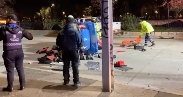 Un muerto deja accidente vehicular con volcamiento en Recoleta