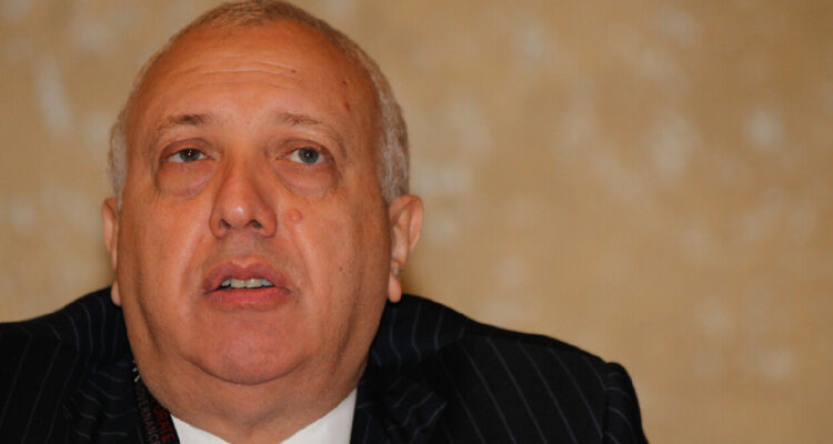 Primer plano de Álvaro Saieh