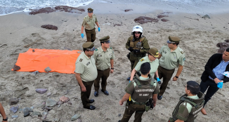 Sitio del suceso por cadáver encontrado en Playa Bellavista de Iquique el pasado 23 de junio.