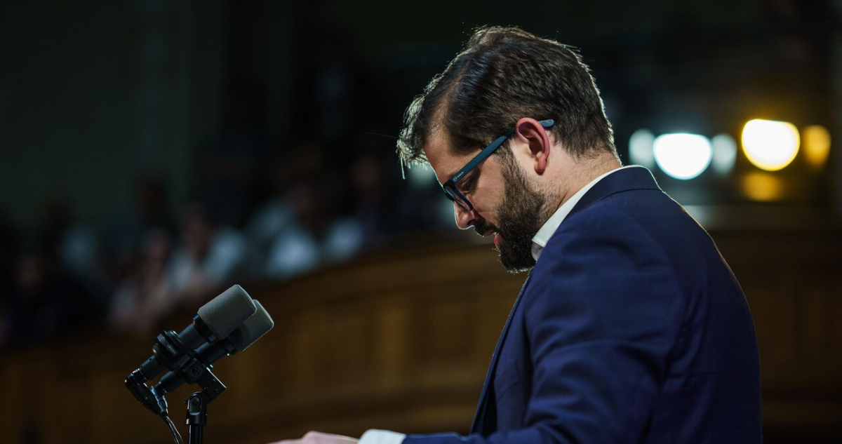 Boric destaca figura de Allende, pero descarta “idolatría”: “Como toda persona, tiene luces y sombras”