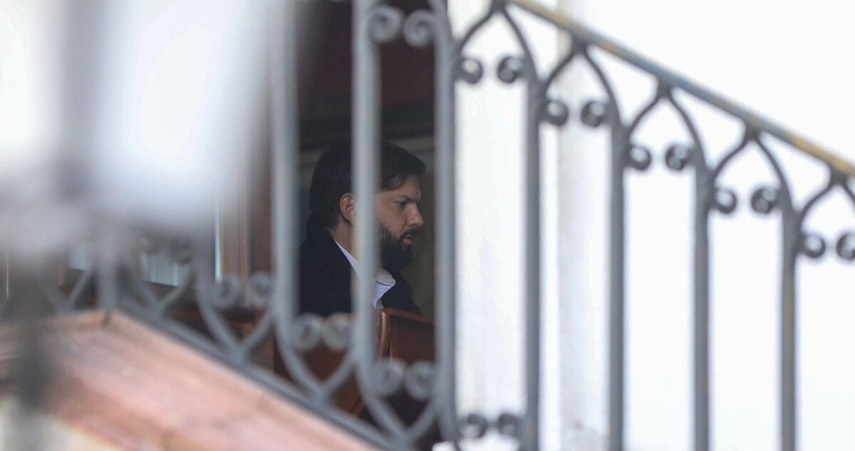 Presidente Boric reconoce que una parte de él quiere derrocar el capitalismo en Chile