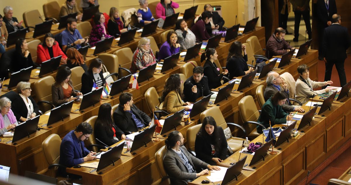 Reforma al reglamento de la Cámara de Diputados propone descuento del 50% de la dieta ante agresiones