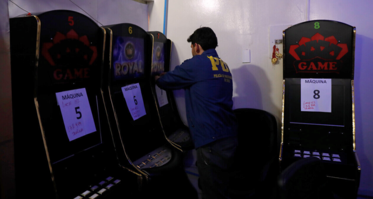 Casinos ilegales en Osorno: dueños rompen sellos de clausura para seguir operando