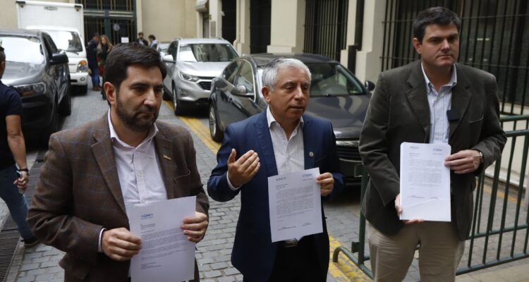 Colegio de Profesores insiste en paro de labores y pide a Presidente Boric cumplir promesas de campaña