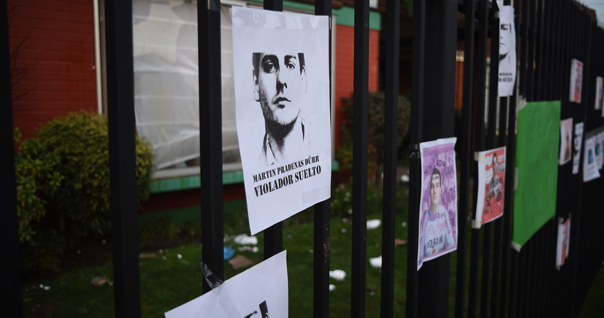 Defensa de Martín Pradenas busca rebajar condena agrupando todos los delitos sexuales que cometió