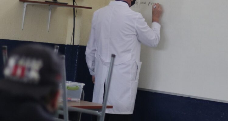 Deuda de profesores en Ancud