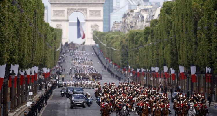 Qué es el Día de la Bastilla en Francia y por qué se celebra la fiesta nacional cada 14 de julio.