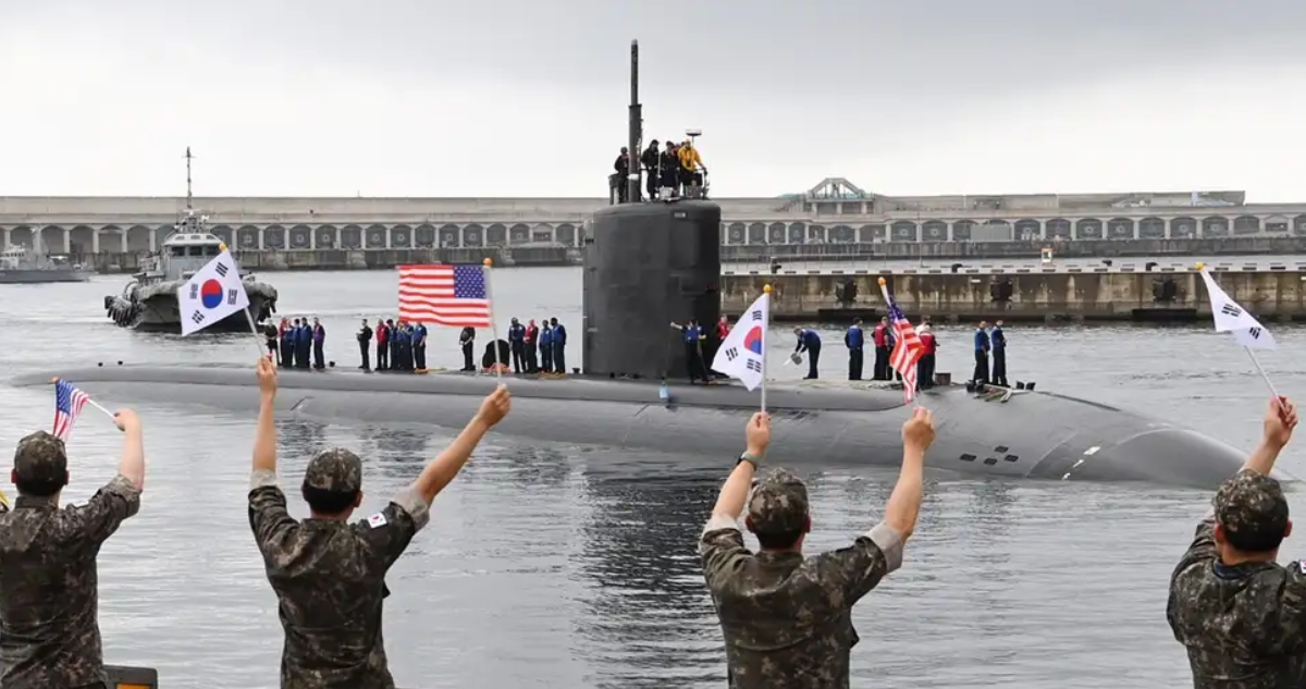 EEUU y Corea del Sur realizan maniobras con submarino nuclear