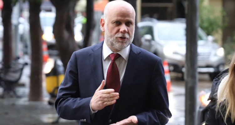 Elizalde y enmiendas de REP: “Una Constitución no puede ser expresión de mayorías circunstanciales”