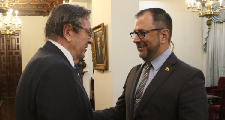 embajador de Chile en Venezuela