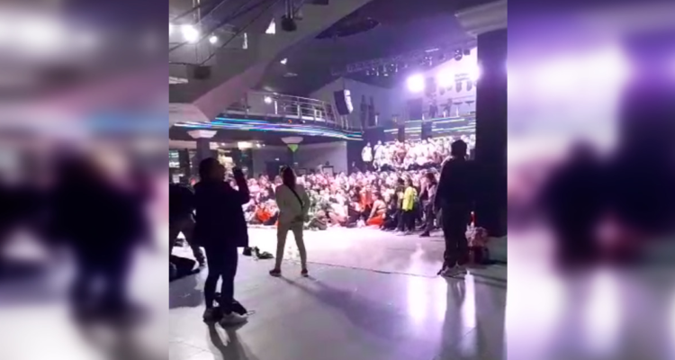 Un evento de zumba en el espacio Don Oscar.