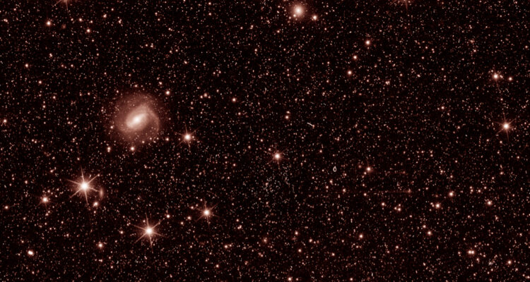 ESA revela primeras fotos de prueba del telescopio espacial Euclid, que estudiará la materia oscura