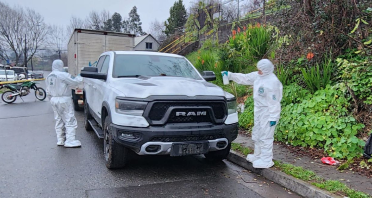 Hallan camioneta que habría participado en millonario robo a caja Los Héroes en Hualpén