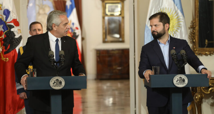 La creciente dependencia económica de Argentina con China que contrasta con planteamientos de Boric