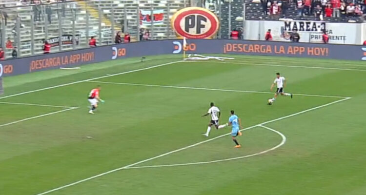 Fabián Castillo falló increíblemente para Colo Colo.