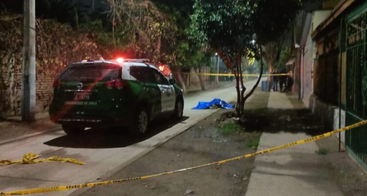 Procedimiento policial por homicidio en Recoleta.