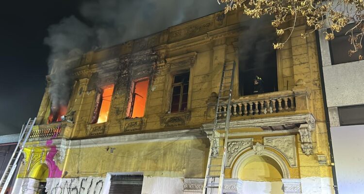 incendio-casona-santiago-750x400.jpeg