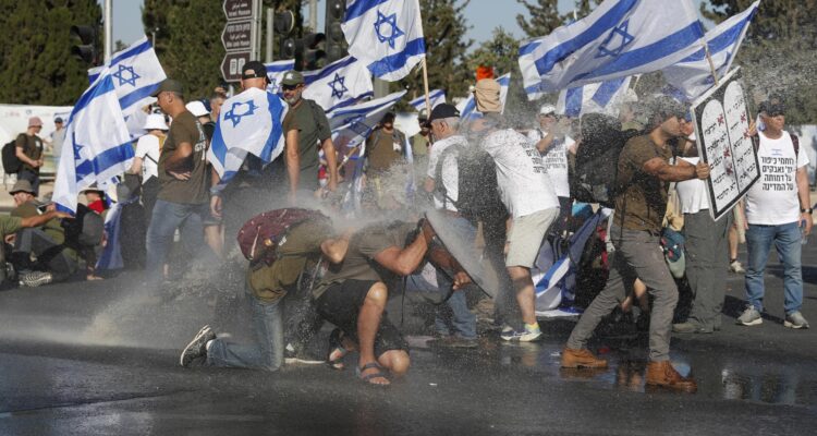 Manifestación contra la polémica reforma judicial este lunes en Jerusalén