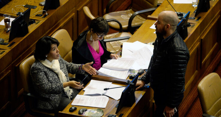 Caso Convenios salpica a ministro Jackson tras denuncia de senadora Provoste contra Seremi de Atacama