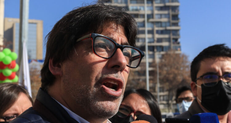 Jadue tacha de “trascendido” inminente formalización por Farmacias Populares: insistió en su inocencia