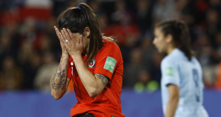 La Roja Femenina baño de realidad fútbol femenino