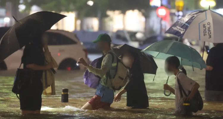 Lluvias en Corea del Sur.