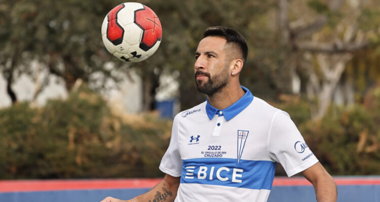 Mauricio Isla se ofreció a club