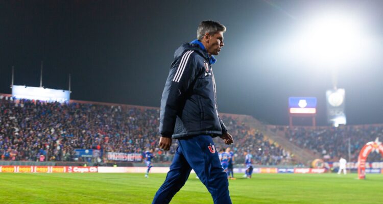 Mauricio Pellegrino fue sancionado por retrasos de su plantel, la U