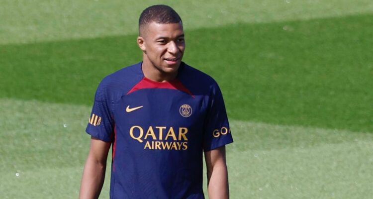 El PSG golpea fuerte la mesa: baja a Kylian Mbappé de la gira a Japón y lo pone en venta