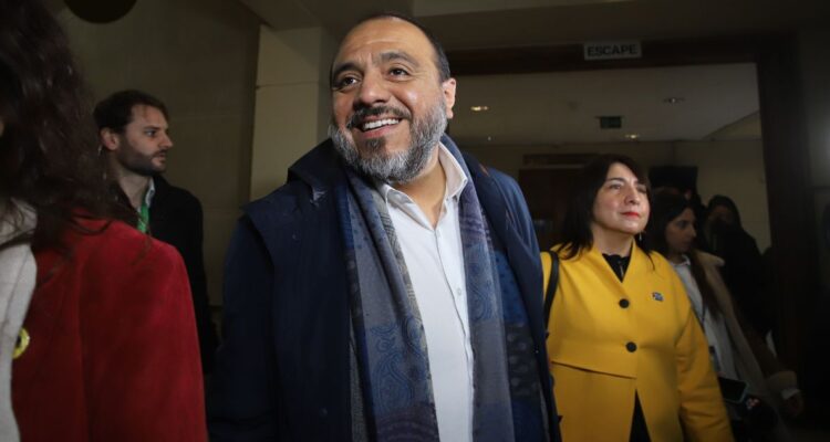 Ministro Ávila previo a votación de la AC: “No he faltado ni a la Constitución ni a las leyes”