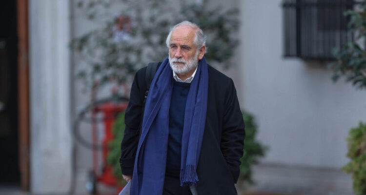 “Nos da rabia”: Ministro Montes y polémica por convenios con fundaciones