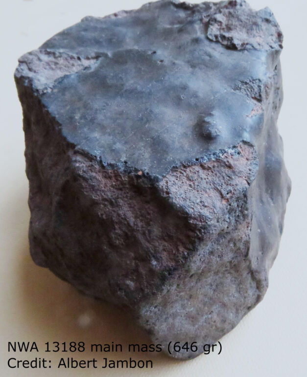Científicos creen haber descubierto un "meteorito boomerang", que fue expulsado de la Tierra y volvió