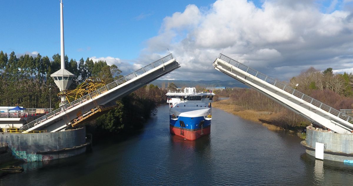 Patogón XI: Ya navega el barco de transporte de peces más grande Latinoamérica construido en Chile