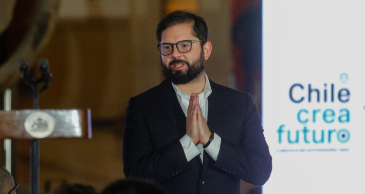 presidente-gabriel-boric-encuensta-aprobacion