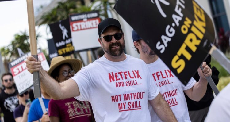 Productores acusan a Sindicato de Actores de entregar datos “engañosos” tras primera semana de huelga