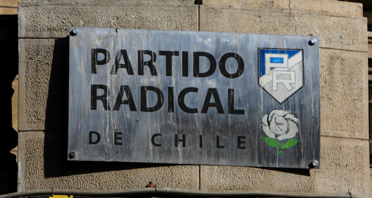 renuncia-masiva-partido-radical