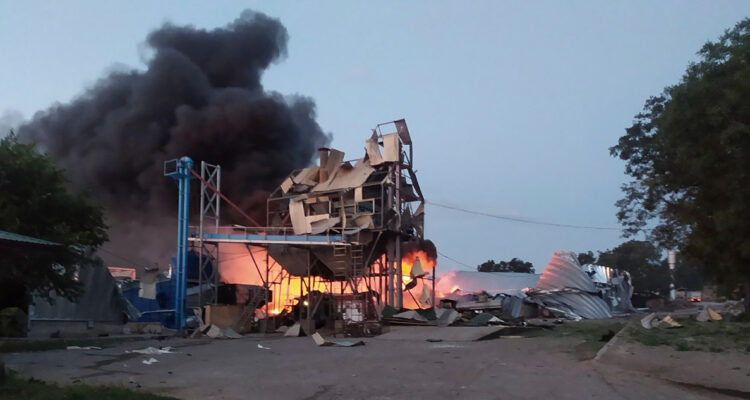 Rusia destruye 120 toneladas de alimentos en Odesa: Expertos advierten estragos en la industria