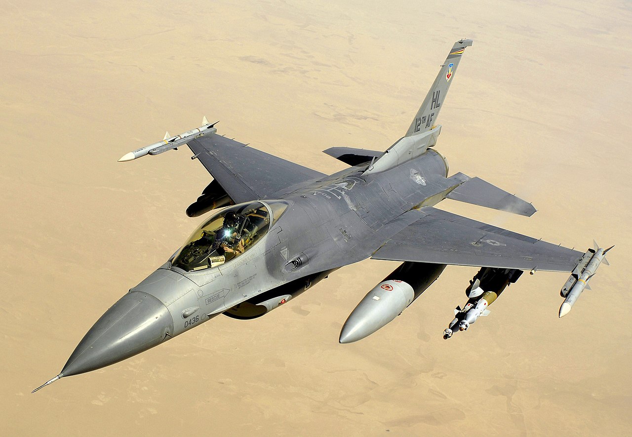 Avión F-16
