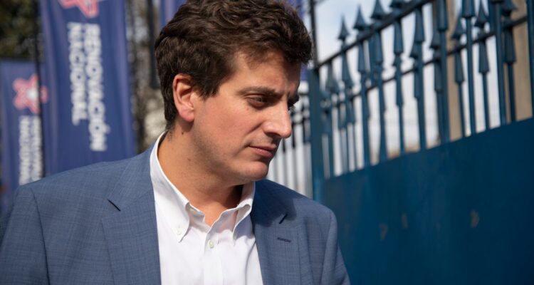 Diputado Schalper por AC contra Ávila y capítulo Junaeb: "No ha ejercido su rol de supervigilancia"