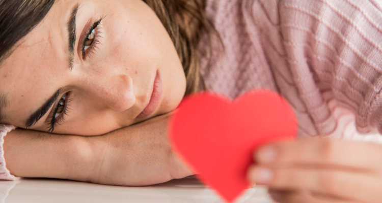 Mujeres que aman demasiado ¿Por qué nos atraen las relaciones tóxicas?