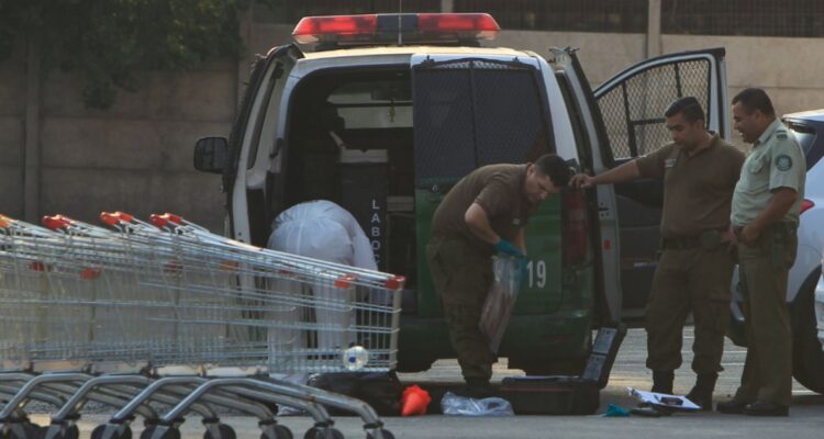 Ataques con arma blanca deja cinco trabajadores heridos en supermercados de Viña del Mar y Peñablanca