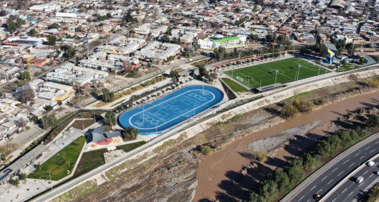 Boric inaugura segundo tramo del Parque Mapocho Río que une Quinta Normal con Cerro Navia