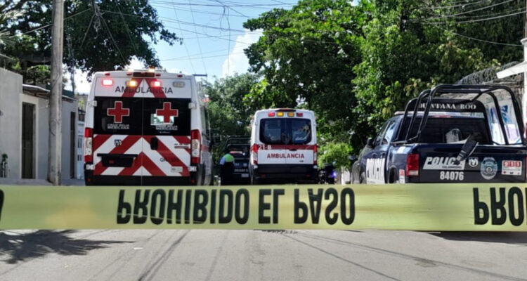 Turista chilena se lanza de un tercer piso tras apuñalar a su compañera en Playa del Carmen, México