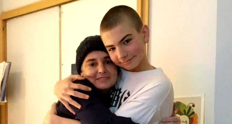 Sinead O’Connor y su hijo