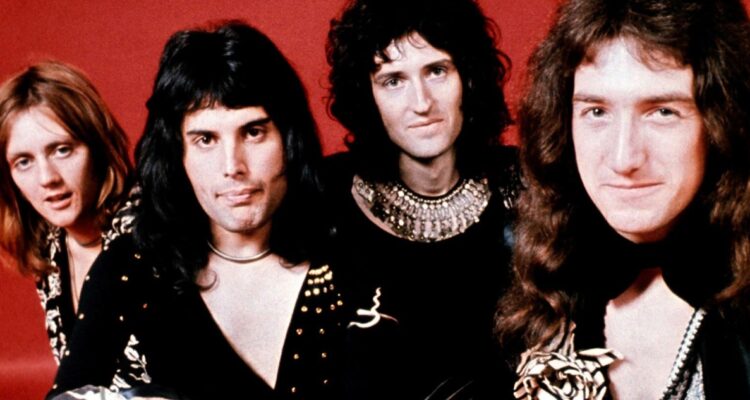 Viaje por los enigmas y secretos de “Queen”, el disco de 50 años que marcó el debut de Freddie Mercury